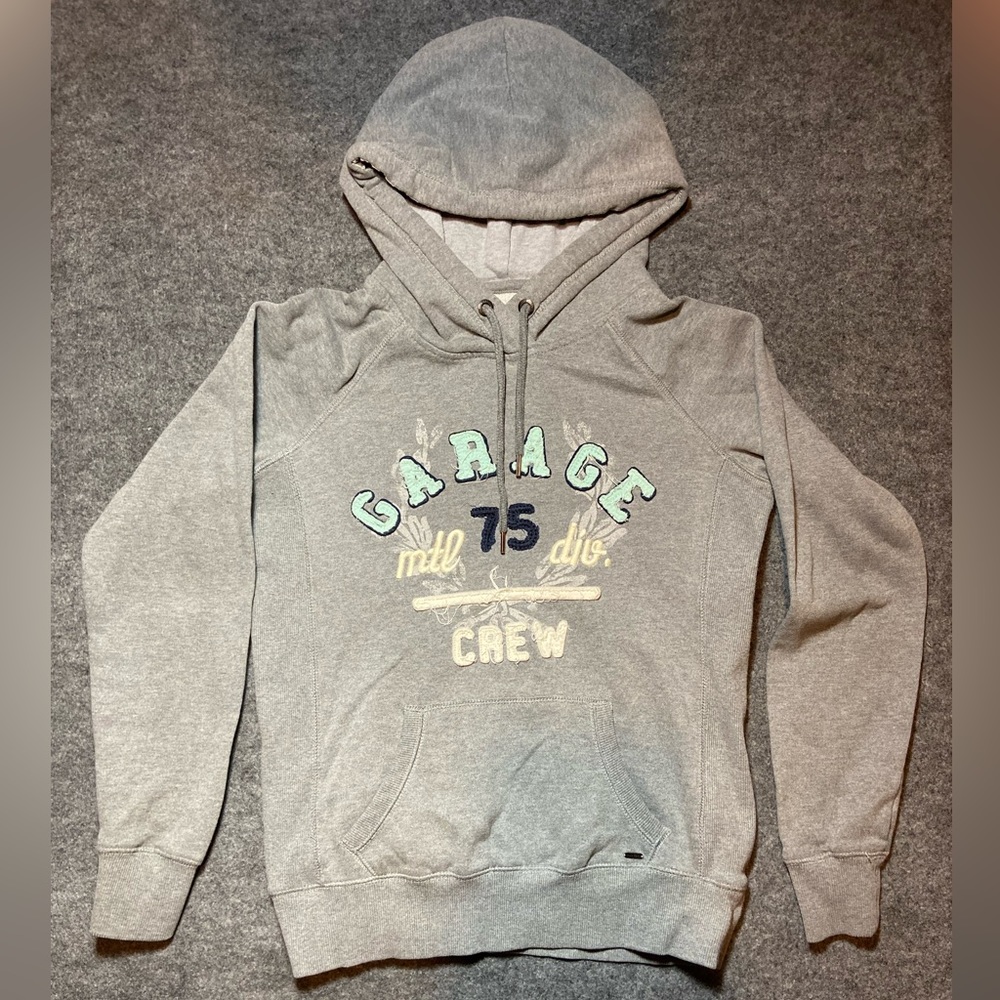 GARAGE GIRLS HOODED SWEATSHIRT Size Medium